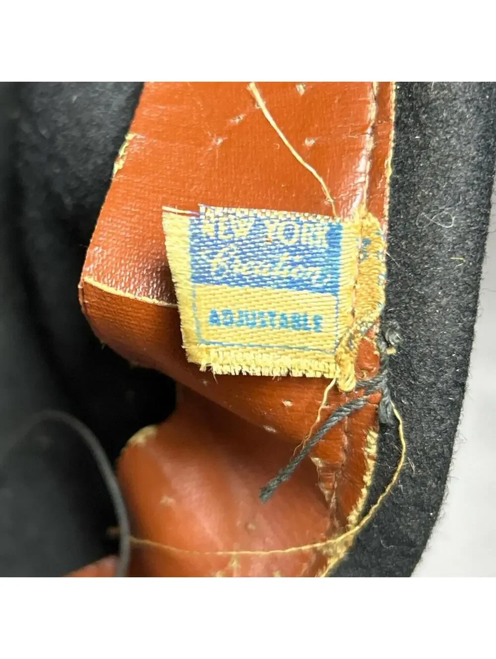Vintage 1953–1957 Merrimac “New York Creations” Pillbox Hat.